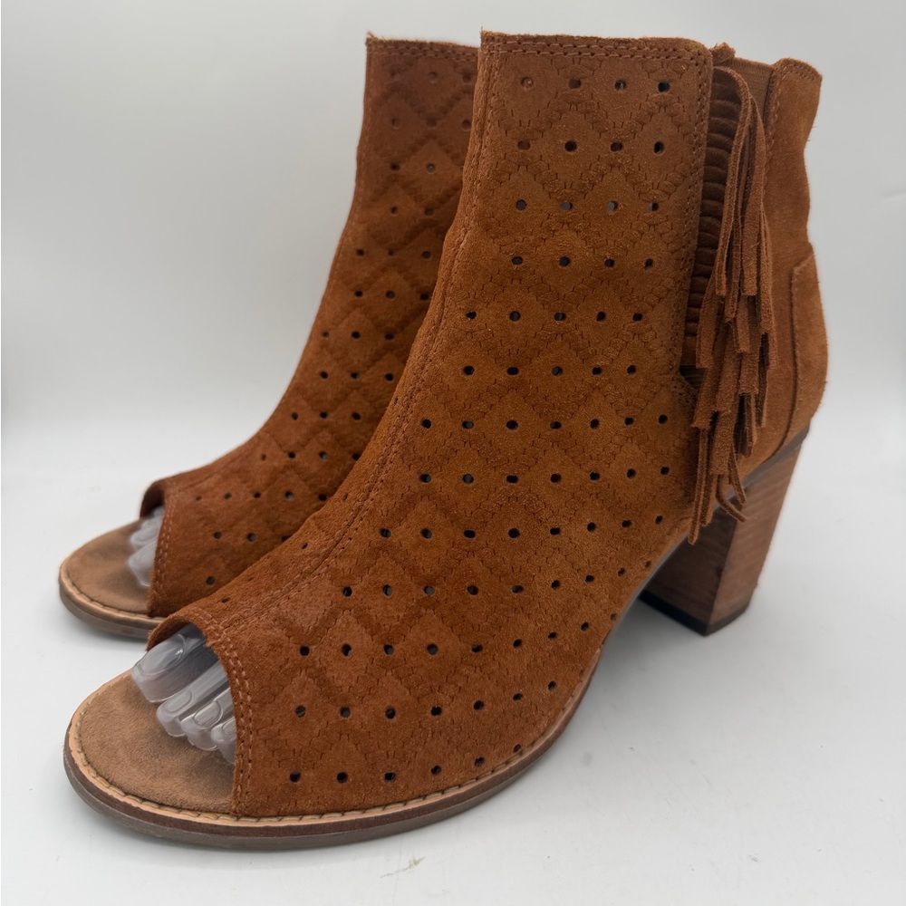 Tom’s Majorca Peep Toe Booties Women’s Size 9.5 Suede Fringe Stacked Heel